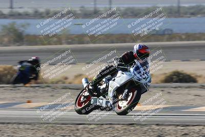 media/Dec-05-2025-CVMA Friday Practice (Fri) [[303bad9a84]]/4-Racer 4-Trackday 1/Session 2 (Turn 14)/